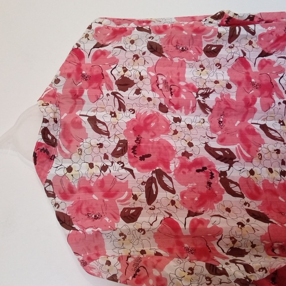 2 Piece Floral Blouse with Matching Tank - Picture 9 of 13